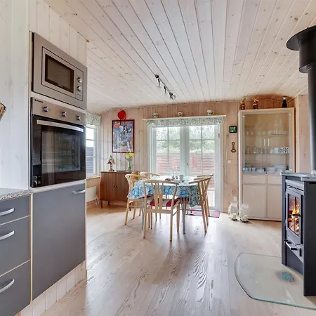 Haidi - 300m From The Sea By Interhome * Hals