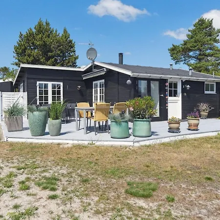 Haidi - 300m From The Sea By Interhome
